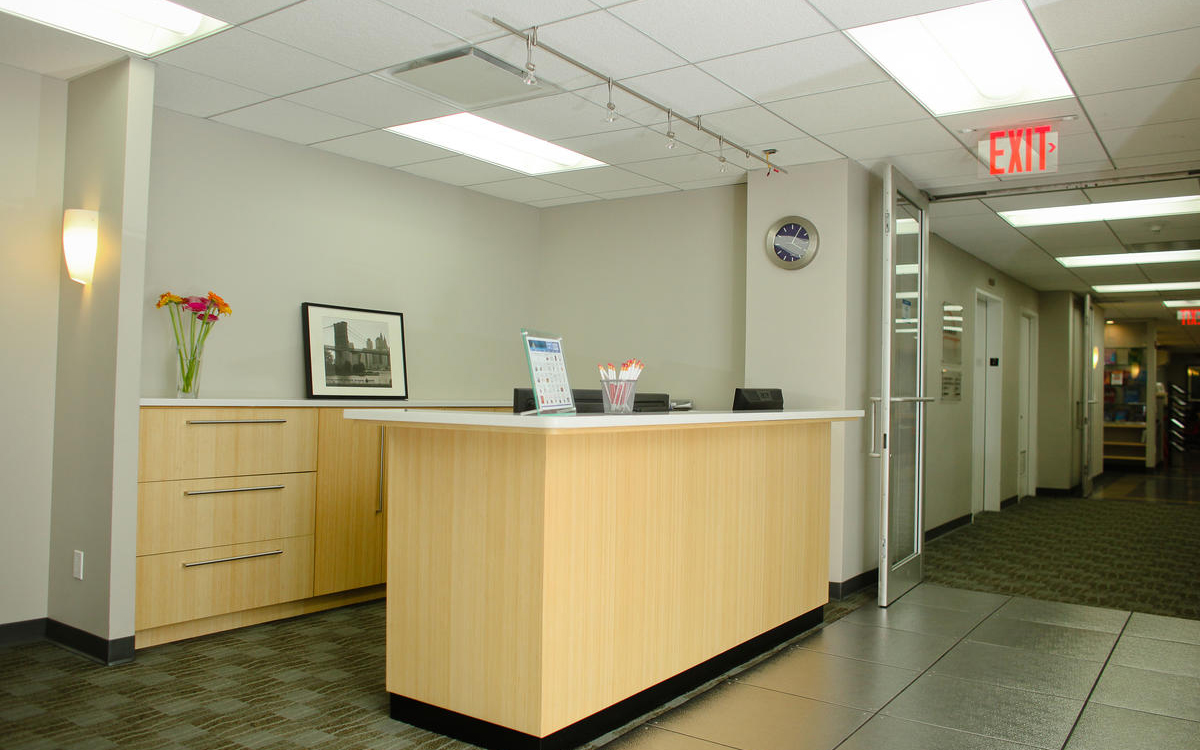 rennert_new_york_entrance_web拷貝