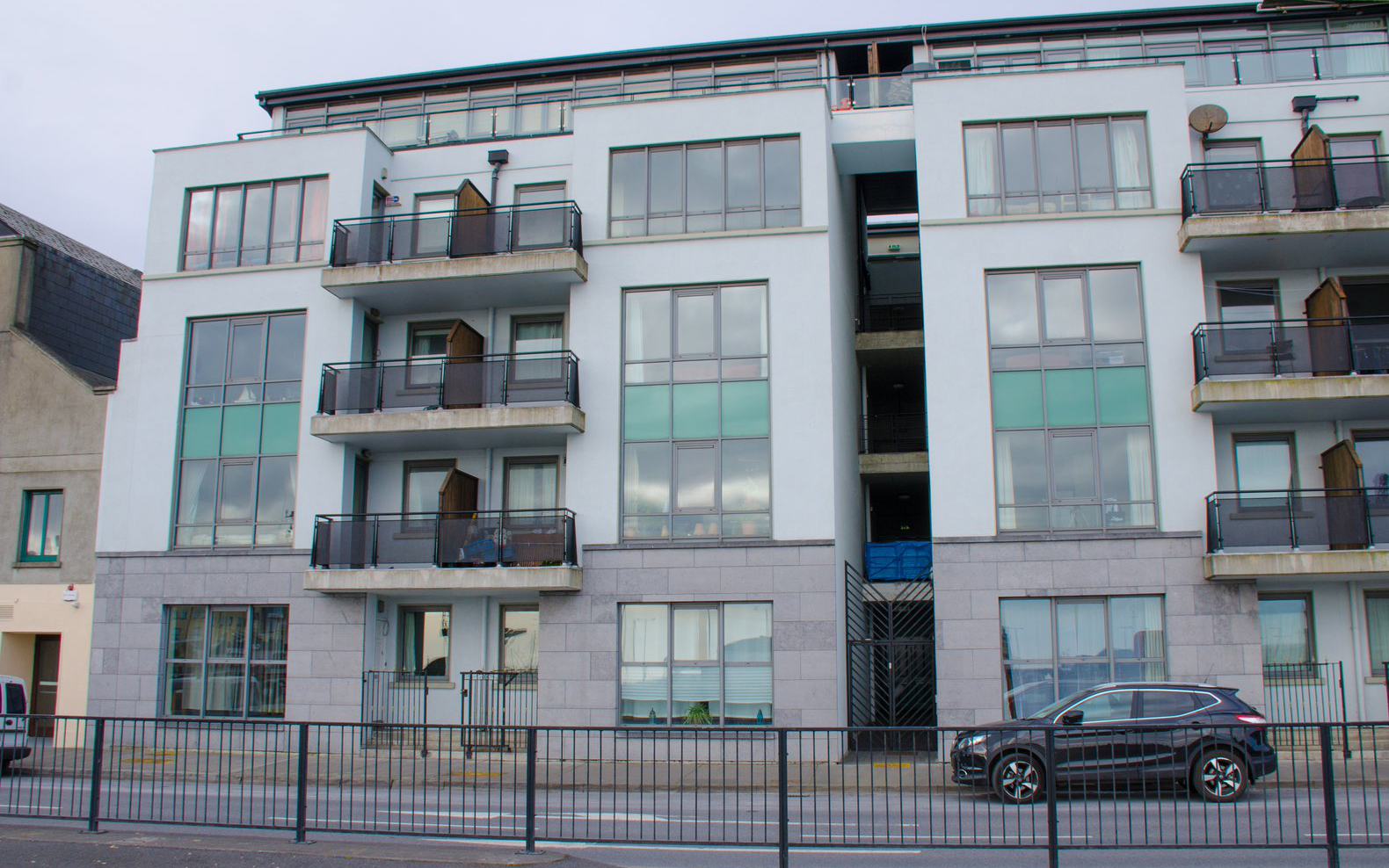 residence_docks_galway.jpg__1580x0_q85_crop-scale_progressive_subsampling-2拷貝